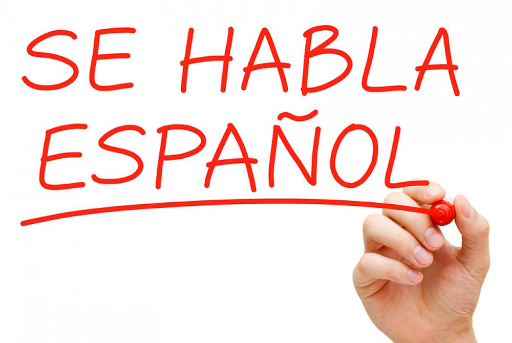 Porqué aprender español 10 buenas razones65209177-stock-photo-spanish-student-gesturing-thumb-up